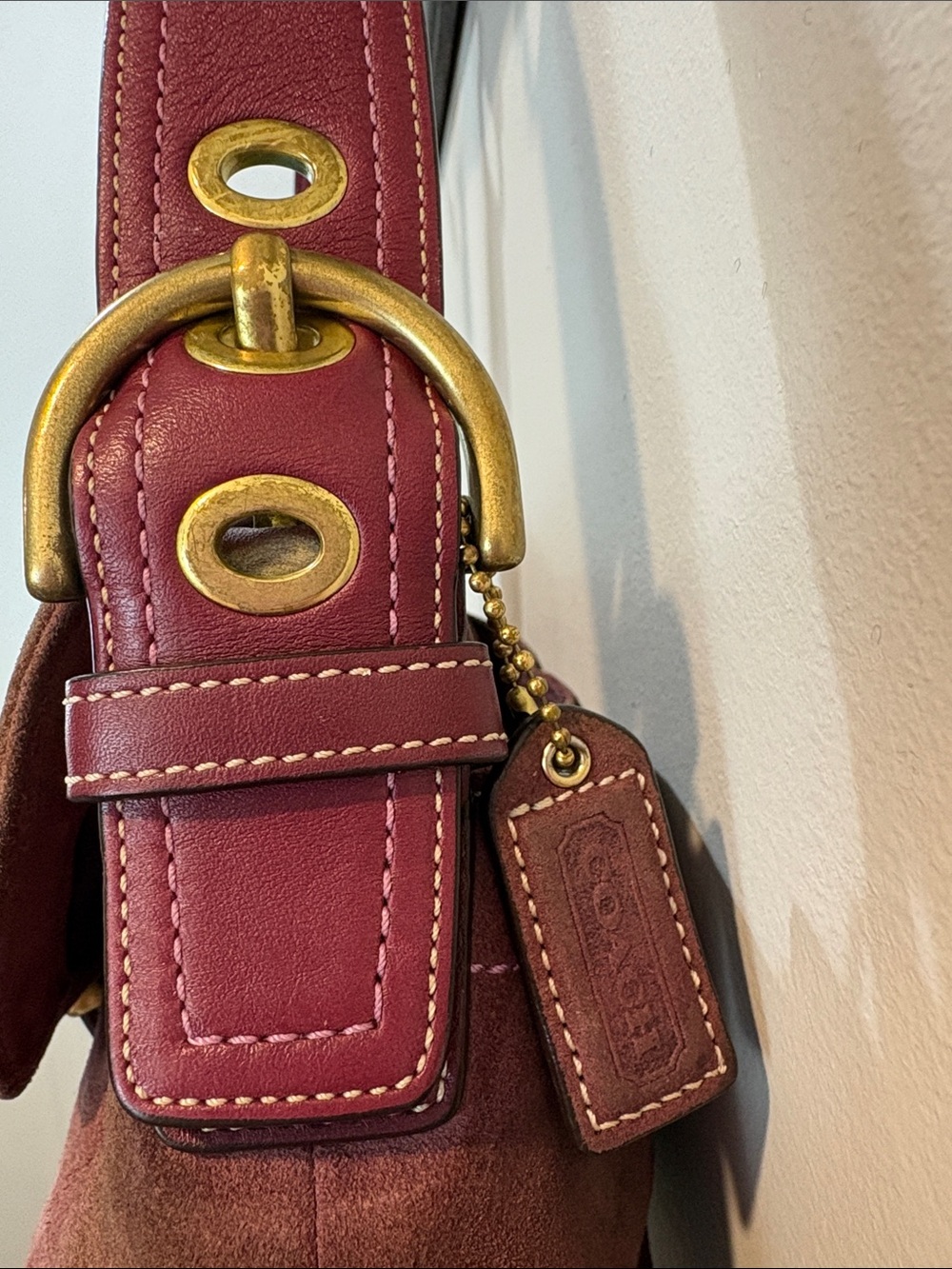 Vintage Y2K Coach F10193 Large SoHo Plum Suede Shoulder Handbag Rare - Picture 4 of 14